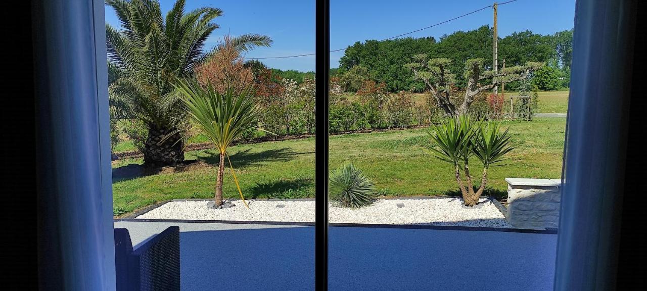 Les Cuves - Saintes Bed & Breakfast Chaniers Eksteriør bilde